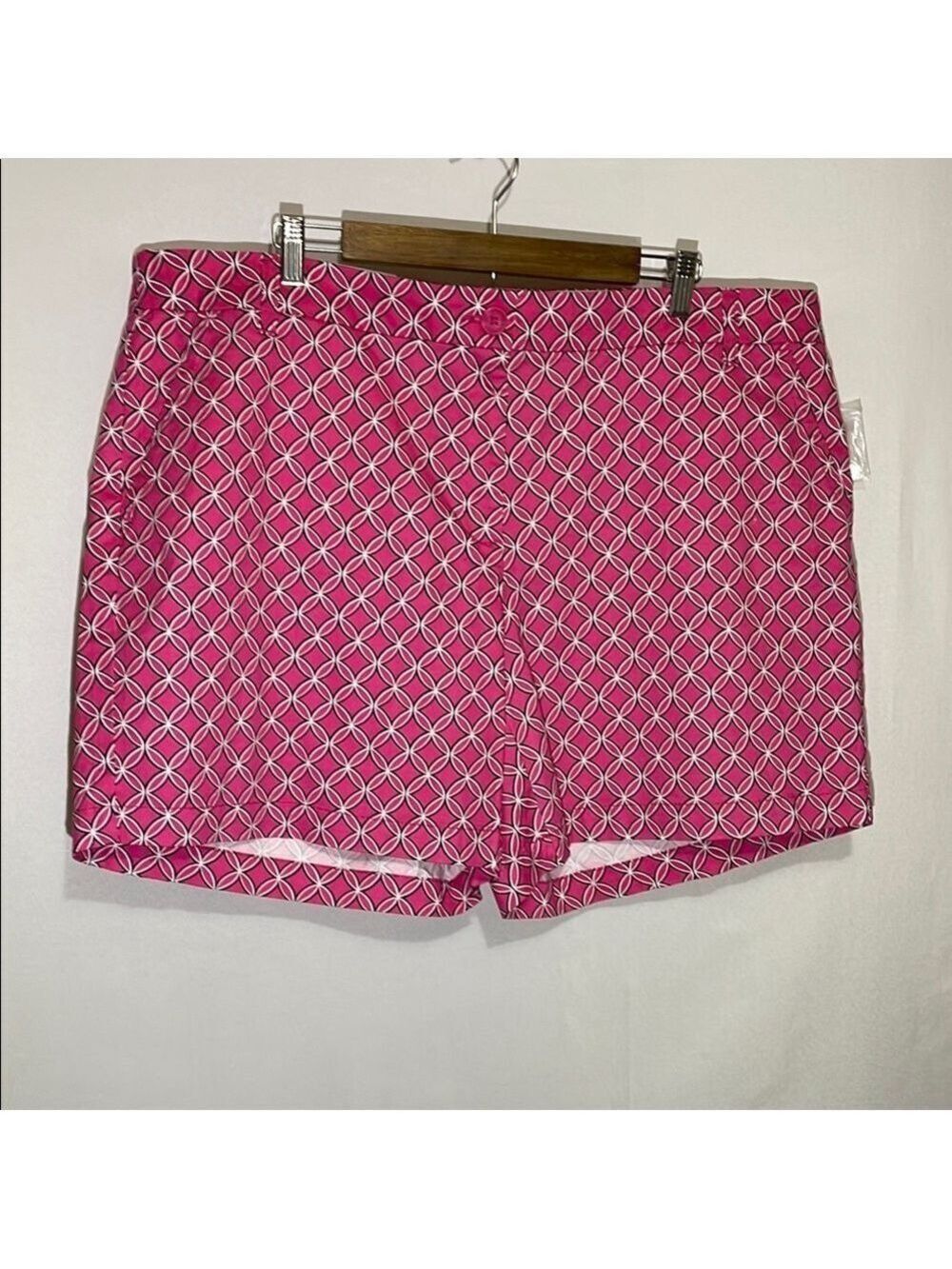 Crown &Ivy Pink Geometric Women's Shorts Sz 20W